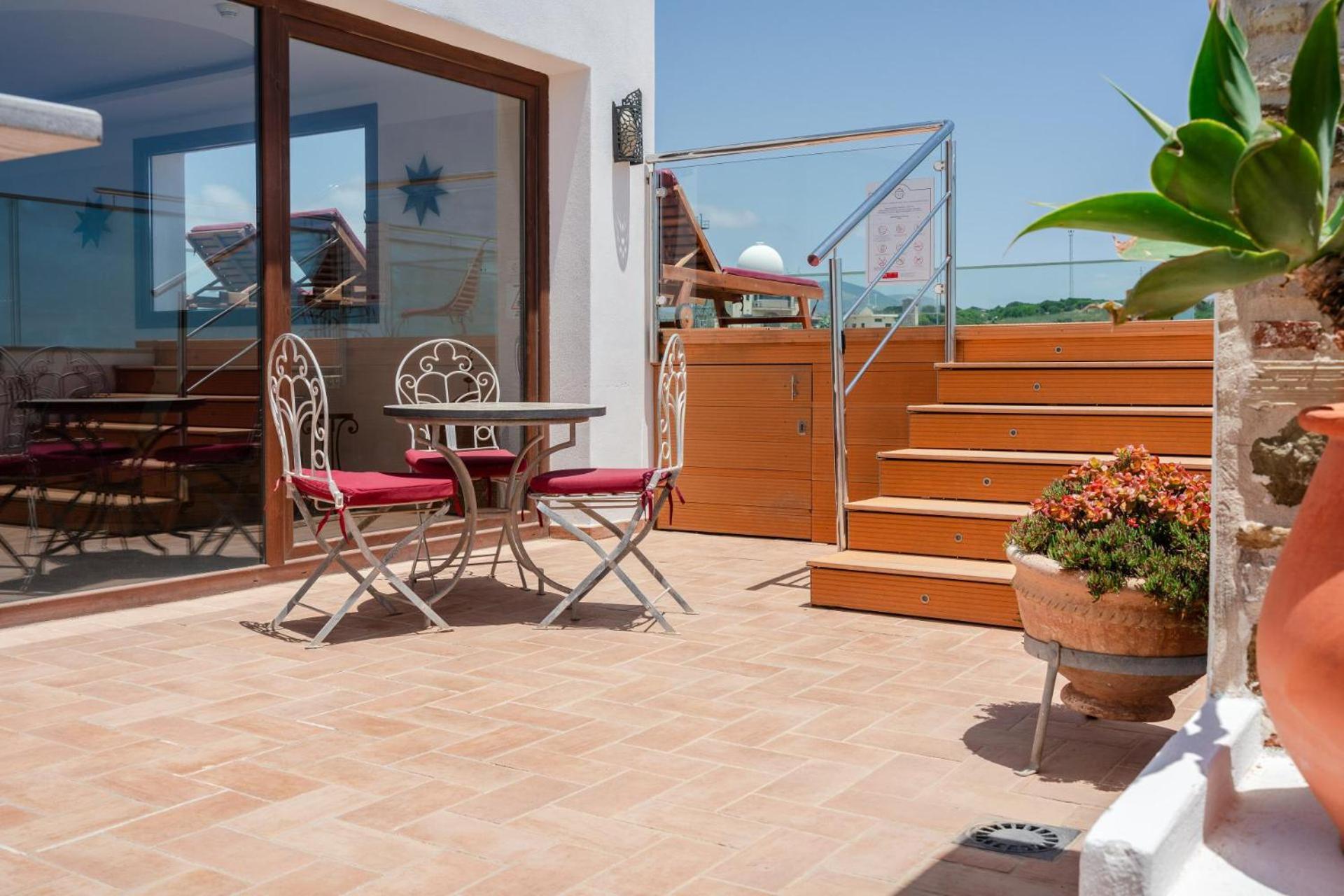 Apartamentos La Residencia Tarifa Luaran gambar