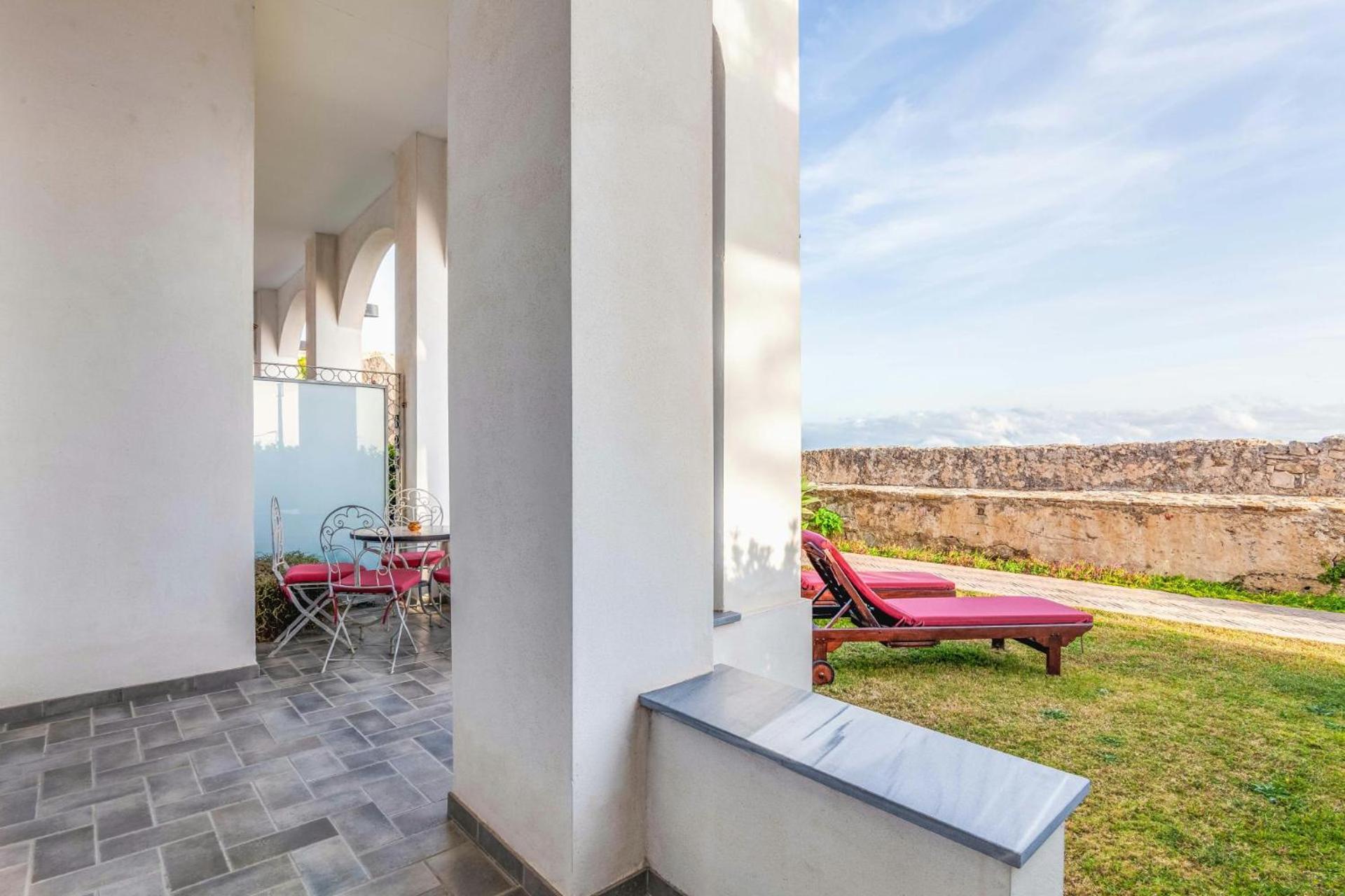 Apartamentos La Residencia Tarifa Luaran gambar