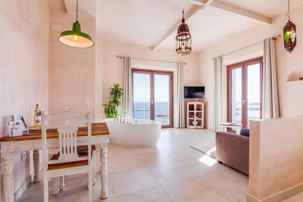 Apartamentos La Residencia Tarifa Luaran gambar